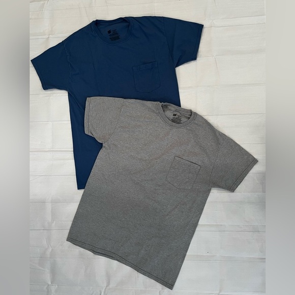 HANES bundle of 2 Men's Blue and Gray Pocket T-Shirts/size M - Picture 1 of 6